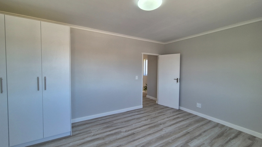 3 Bedroom Property for Sale in Country Club Western Cape